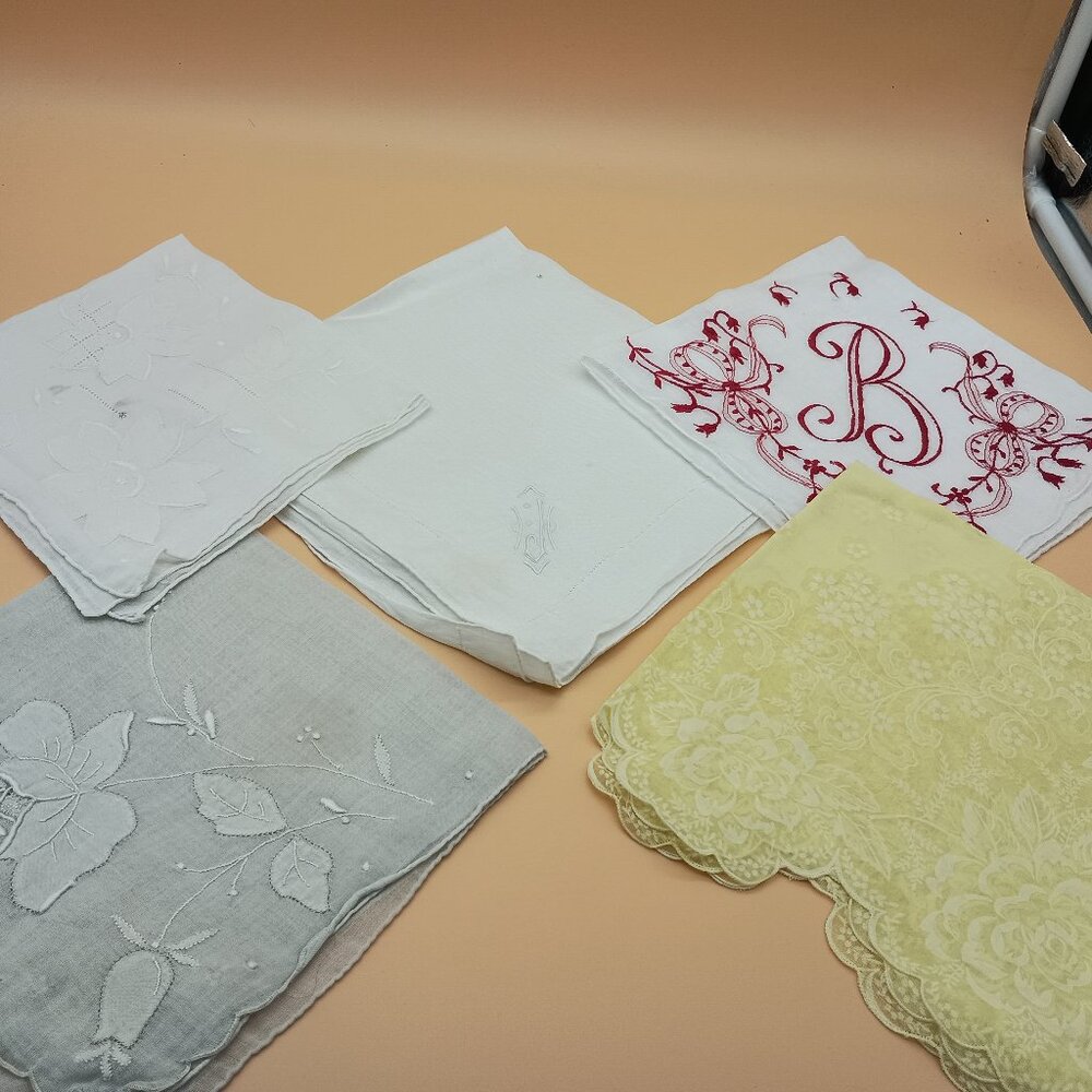 Lot of 5 Vintage Handkerchiefs Multicolor Hankies Large READ